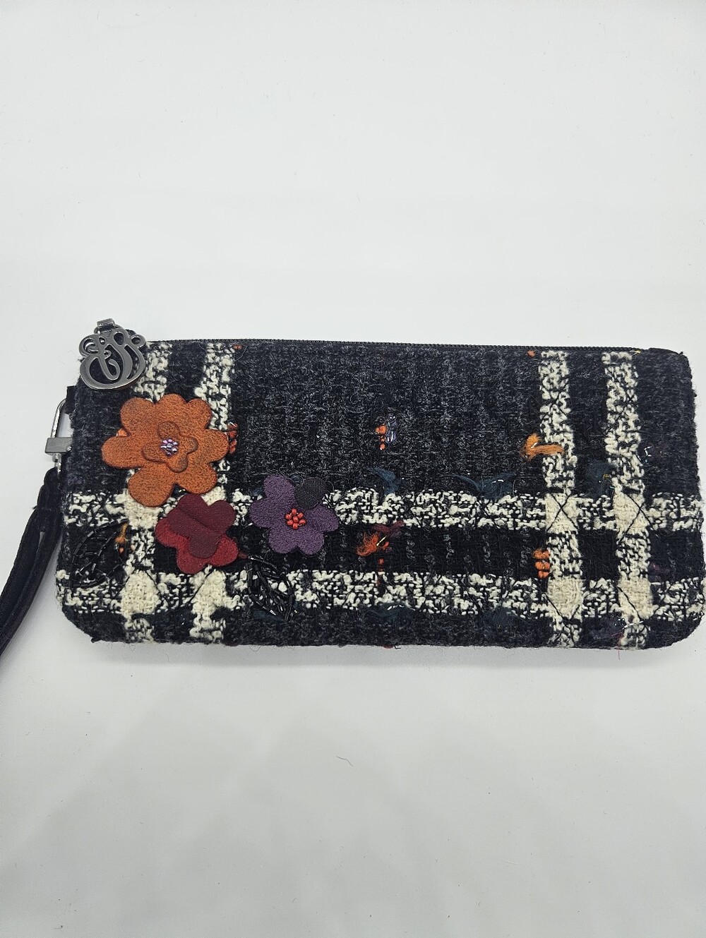 Vera Bradley Luxe Tweed Black Wristlet With Flowers 4x8 Cute Boho Hippie